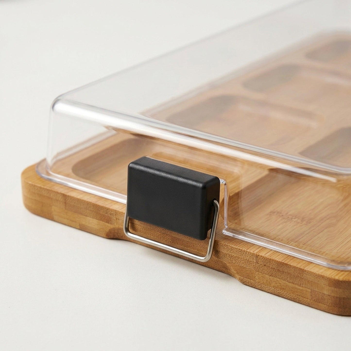 Portable Charcuterie Board – Bamboo Cheese Serving Tray with Clear Acrylic Lid for Picnics, Camping and Elegant Entertaining