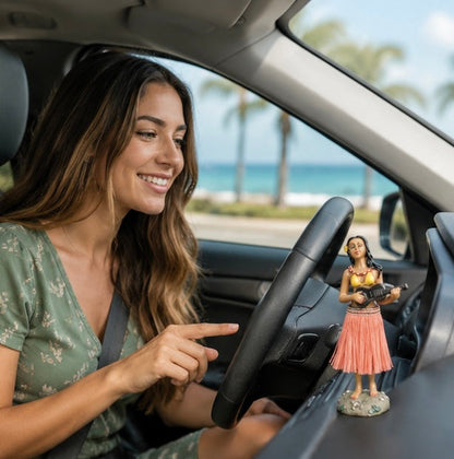 Hawaiian Dancing Girl Dashboard Ornament – Cute Bobblehead Car Decoration for Interior Styling and Tropical Gift Ideas