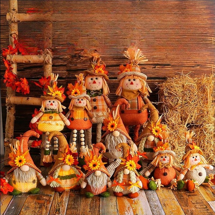 Harvest Goblin Scarecrow Ornament - Maple Leaf Straw Hat Thanksgiving Decoration for Autumn Displays and Festive Home Styling