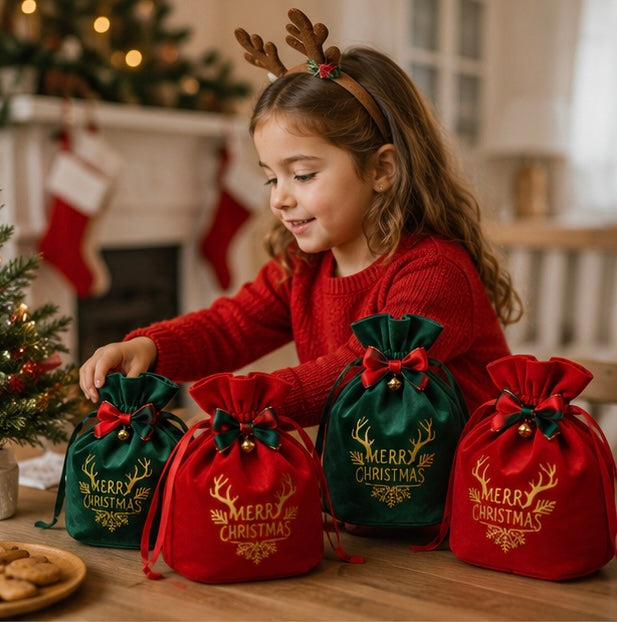 Christmas Apple Gift Bags Set - Festive Holiday Packaging Pouches for Party Favors and Seasonal Gift Giving