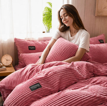 Velvet Duvet Cover Set - Ultra Soft Winter Bedding Collection for Cozy Warmth and Luxurious Comfort