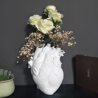 Anatomical Heart Flower Vase - Creative Resin Heart Shaped Planter for Desktop Decor, Gothic Displays and Unique Gifts