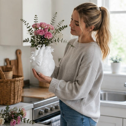 Anatomical Heart Flower Vase - Creative Resin Heart Shaped Planter for Desktop Decor, Gothic Displays and Unique Gifts