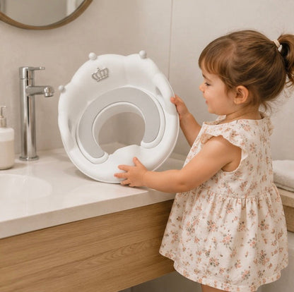 Portable Toddler Toilet Seat - Crown Design Potty Training Cushion for Safe Travel and Comfortable Toilet Learning