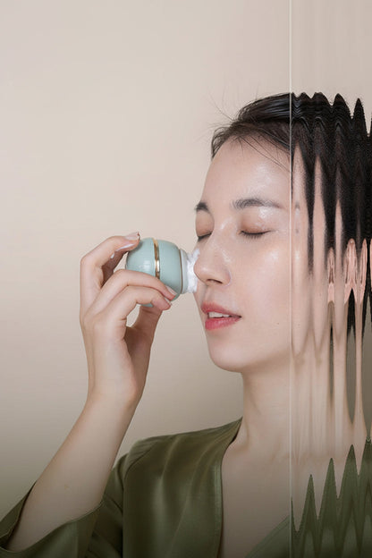 Sonic Facial Cleansing Brush – Deep Face Cleaning Exfoliating Beauty Device for Healthier Skin Care and Glowing Complexion.