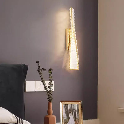 Modern Crystal Spiral Wall Sconce – Long Strip LED Wall Lamp for Hallway, Hotel, Entrance and Contemporary Indoor Lighting