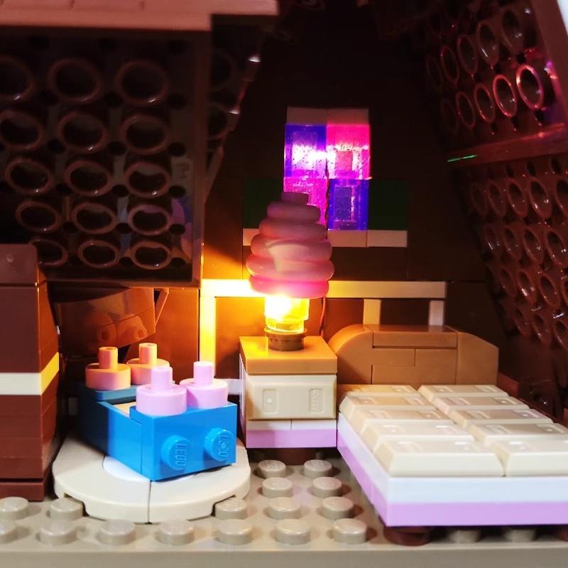 LED Light Kit for LEGO Gingerbread House – Decorative Christmas Lighting Upgrade Compatible with Building Block Display Models