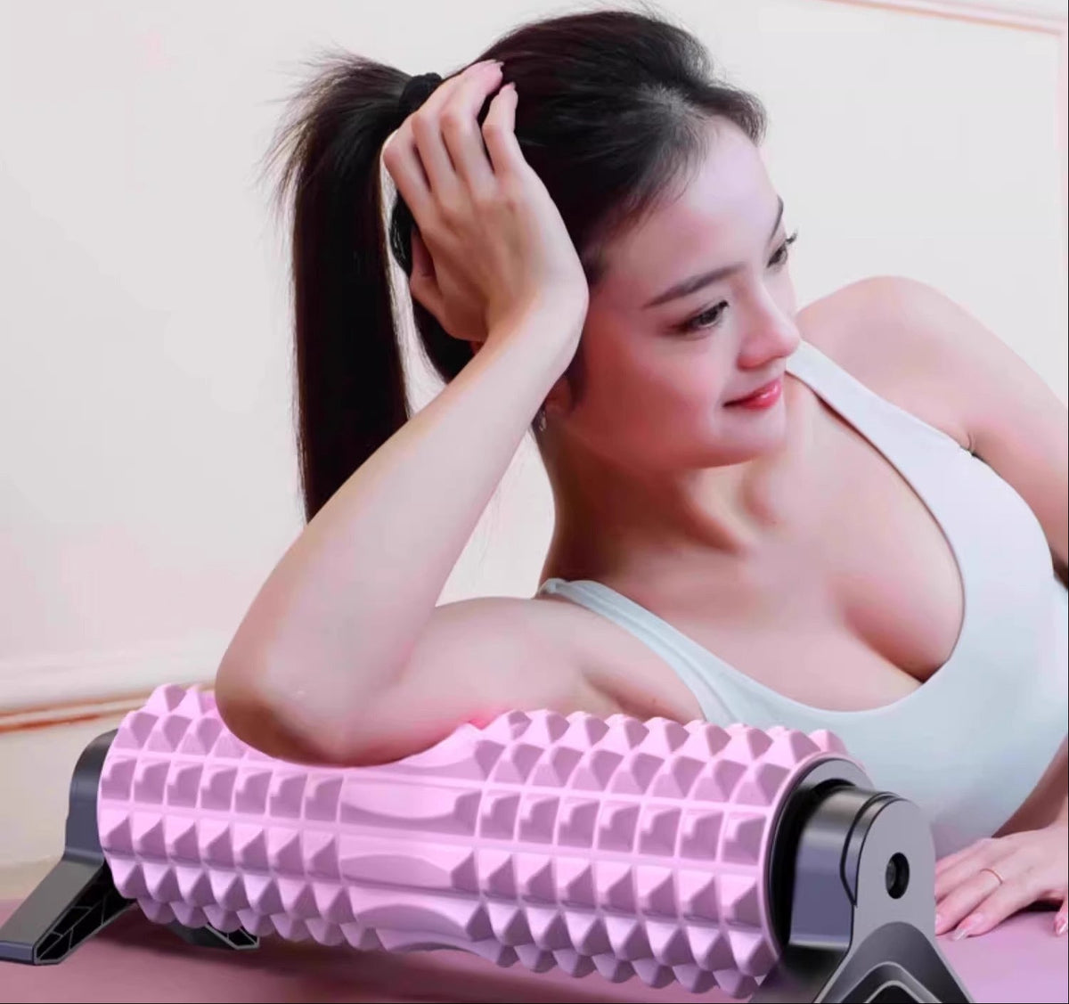 Spiked Foam Massage Roller – Deep-Tissue Muscle Relaxation Tool for Legs, Back and Recovery, Ideal for Fitness, Stretching and Home Massage