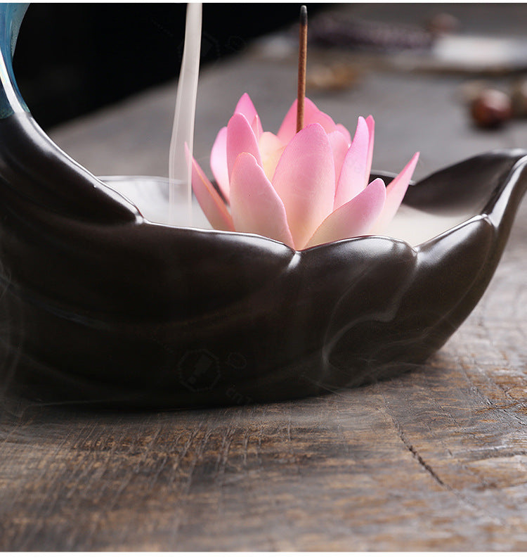 Nordic Deer Ceramic Backflow Incense Burner – Modern Home Decor Aromatherapy Ornament for Living Room, Bedroom and Meditation Spaces