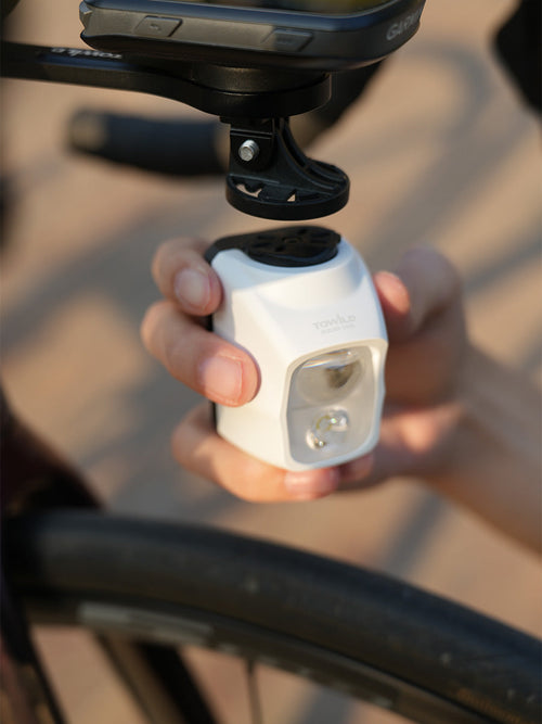 Rechargeable Bicycle Headlight – 1900LM USB Bike Front Light with Power Bank Function for Safe Night Cycling