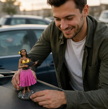 Hawaiian Dancing Girl Dashboard Ornament – Cute Bobblehead Car Decoration for Interior Styling and Tropical Gift Ideas