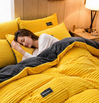 Velvet Duvet Cover Set - Ultra Soft Winter Bedding Collection for Cozy Warmth and Luxurious Comfort