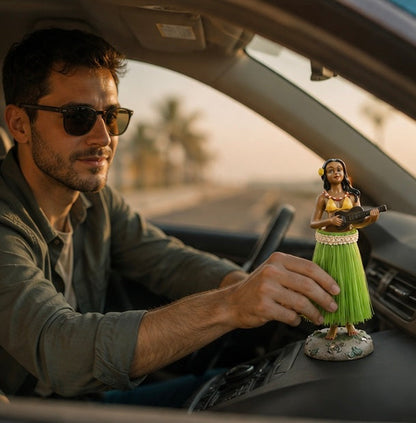Hawaiian Dancing Girl Dashboard Ornament – Cute Bobblehead Car Decoration for Interior Styling and Tropical Gift Ideas