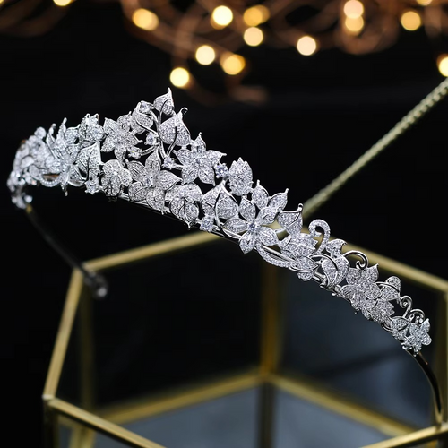 Cubic Zirconia Crown Tiara – Elegant Silver-Tone Bridal Headband for Women, Weddings, Birthdays, Parties and Special Occasions