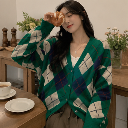 Korean Diamond Plaid Cardigan – Women's Loose Knit Sweater Coat for Warm Autumn Winter Layering and Casual Fashion