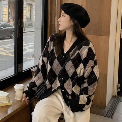 Korean Diamond Plaid Cardigan – Women's Loose Knit Sweater Coat for Warm Autumn Winter Layering and Casual Fashion