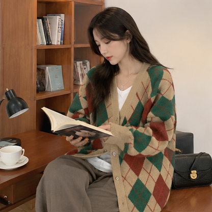 Korean Diamond Plaid Cardigan – Women's Loose Knit Sweater Coat for Warm Autumn Winter Layering and Casual Fashion