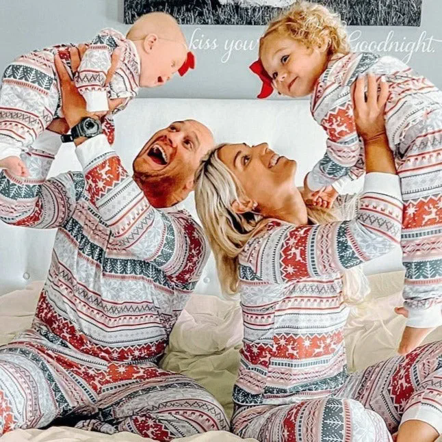 New Year Family Pajama Set – Soft Matching Christmas Sleepwear for Cozy Holiday Nights and Family Photos