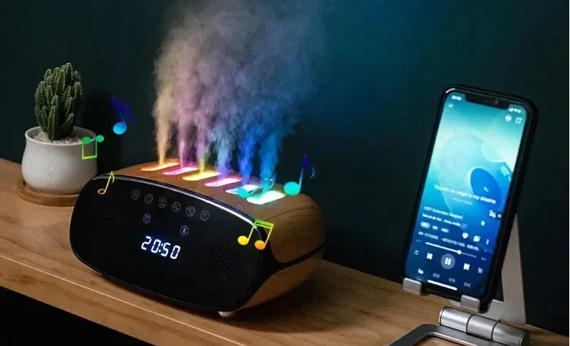 Bluetooth Speaker Humidifier – Dynamic Pickup Clock Mist Diffuser with Ambient RGB Lighting for Bedroom and Office Relaxation