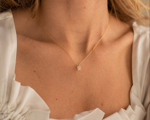 Rectangular Zirconia Pendant Necklace – Gold-Plated Stainless Steel Fine Jewelry for Women with Elegant Short Chain Design, Wholesale Fashion and Gifts