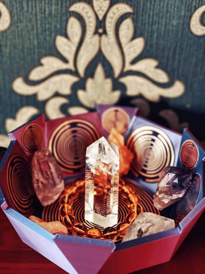 Polarizing Disk Energy Bowl – Multi-Frequency Oscillator Crystal Purification Decor for Meditation Spaces, Display and Relaxing Home Ambience