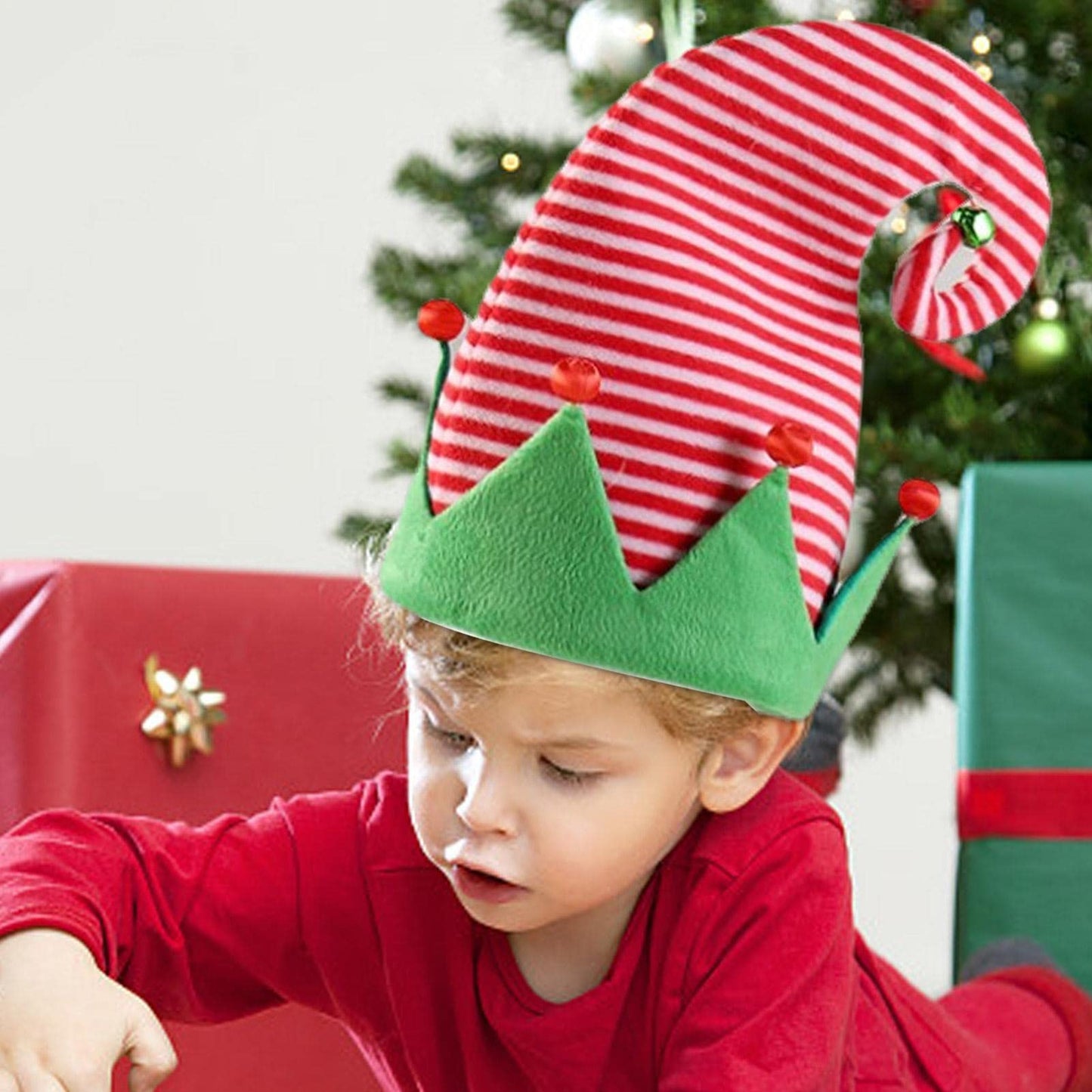 Knitted Santa Elf Beanie – Red and Green Christmas Crochet Hat for Winter Warmth and Festive Holiday Celebrations