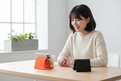 Foldable Silicone Phone Stand – Flexible Multi-Angle Travel Holder for Smartphones, Tablets and Laptops with Adjustable Desk Support