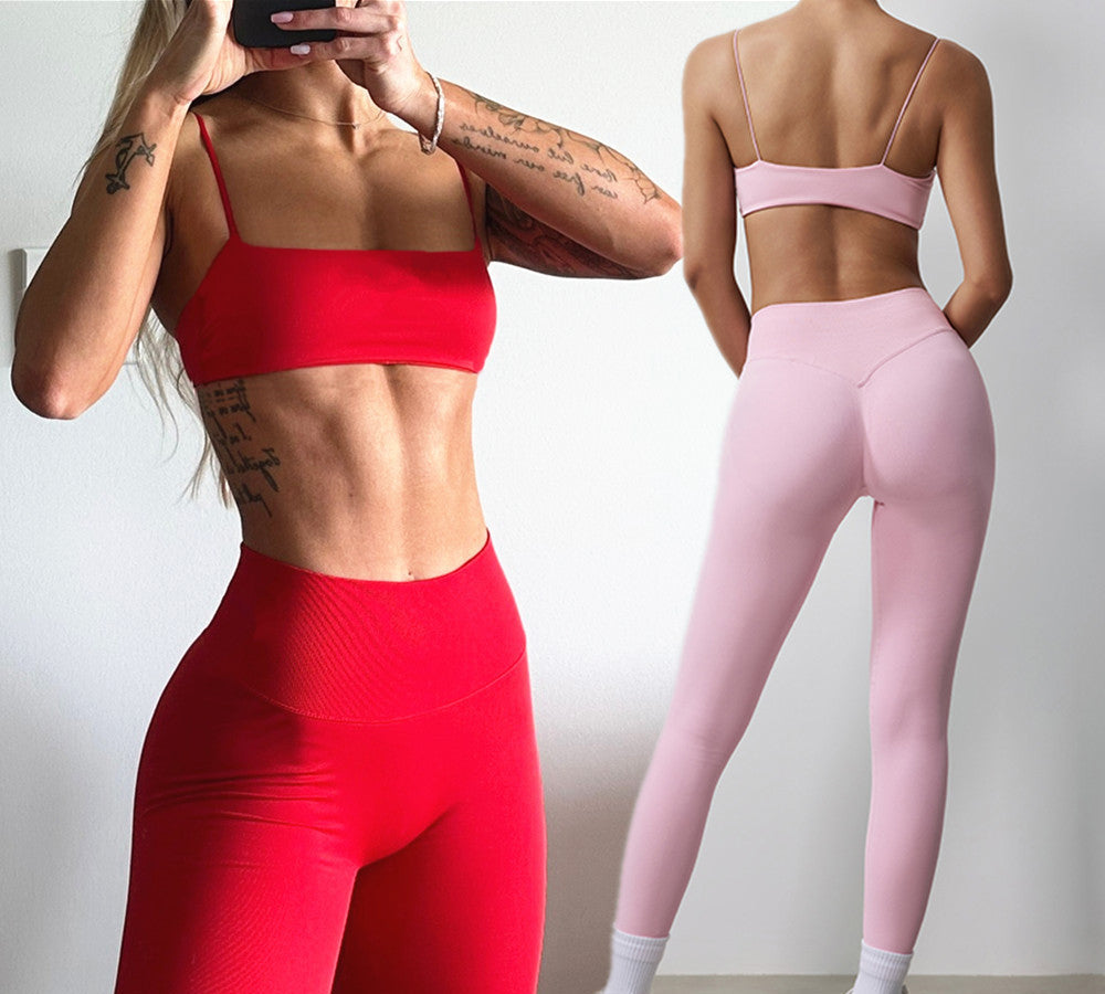 Seamless Strappy Sports Bra – Medium Support Women’s Yoga Crop Top with Comfortable Fit for Gym Workouts, Running, Fitness and Training