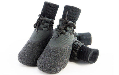 Waterproof Dog Shoes Set – Non-Slip Knitted Paw Protectors with Adjustable Straps for Outdoor Walking, Hiking and Rainy Weather
