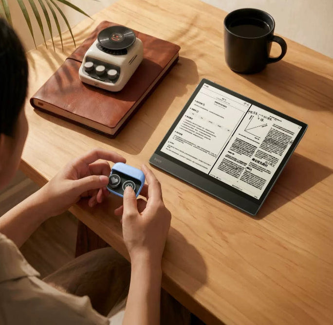 Bluetooth E-Book Page Turner – Retro Multi-Mode Remote Control for Readers, Smartphones and Tablets, Convenient Hands-Free Reading Accessory