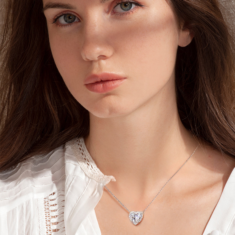 Full Moissanite Heart Halo Pendant Necklace – Certified S925 Silver Diamond-Look Fine Jewelry for Women, Elegant Wedding Accessory, Romantic Gift and Party Style