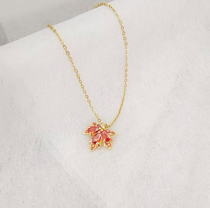 Gold Maple Leaf Pendant Necklace – Dainty Autumn Inspired Jewelry Gift for Thanksgiving, Halloween, Christmas and Everyday Elegance
