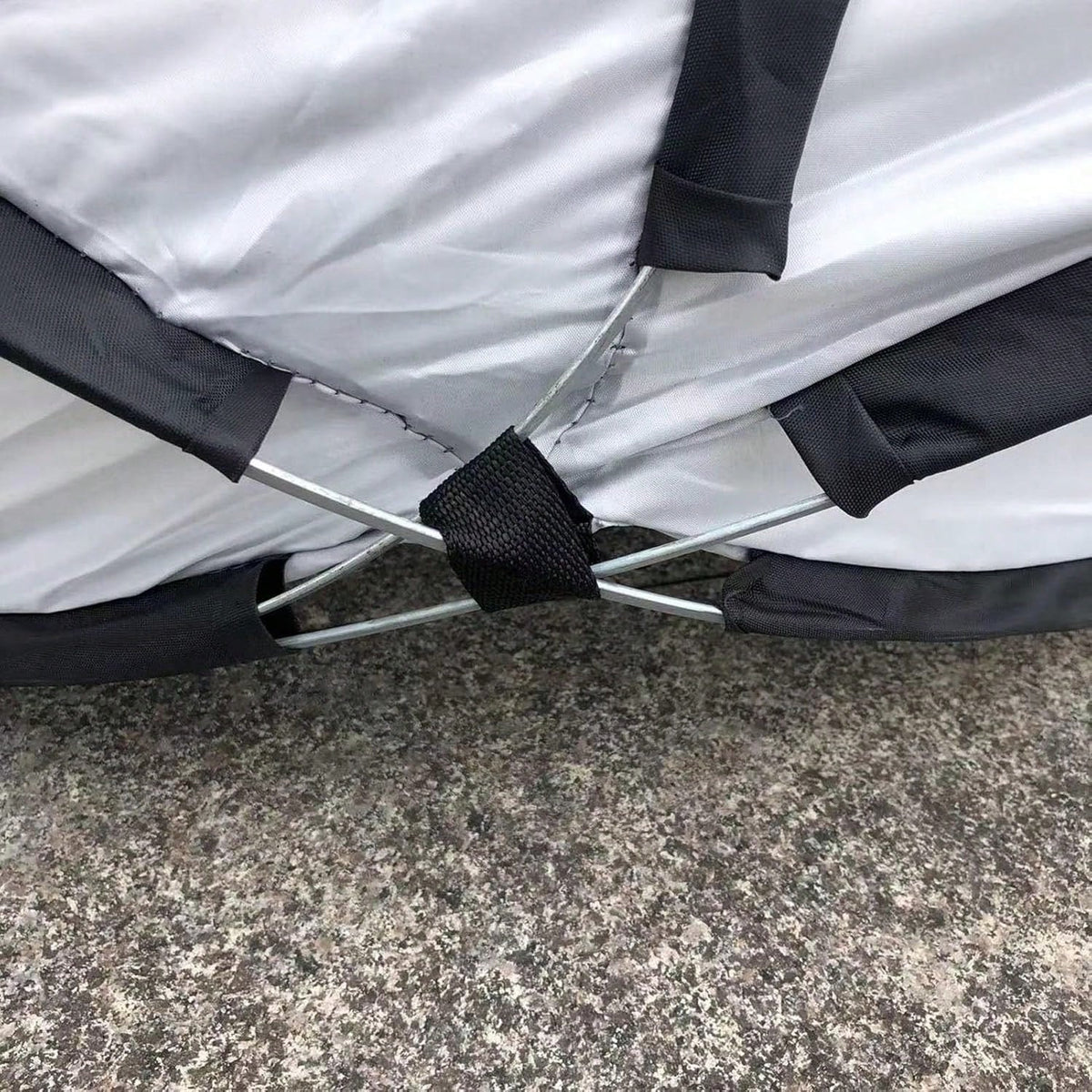 Automatic Beach Tent – Windproof Seaside Sun Shelter with Quick-Open Design, Sunroof and UV Protection for Family Beach Trips and Outdoor Play