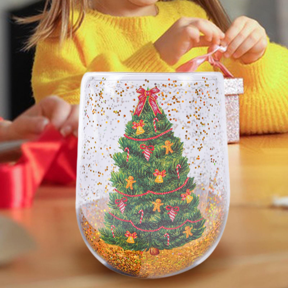 Double Wall Christmas Glass Mug – Heat Resistant Coffee and Tea Cup for Lattes, Hot Drinks and Holiday Entertaining
