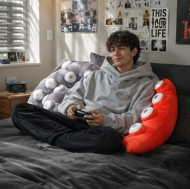 Octopus Tentacle Plush Pillow – Funny Soft Throw Cushion with Realistic Tentacles for Bedroom Decor, Gifts and Cozy Relaxation