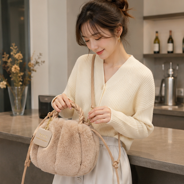 Pumpkin Plush Crossbody Bag – Cute Autumn Winter Shoulder Purse for Everyday Fashion, Travel and Seasonal Style