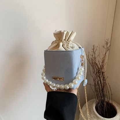 PU Leather Bucket Bag – Vintage Drawstring Crossbody Purse with Pearl Detail and Chain Strap for Women, Shoulder Carry and Everyday Style