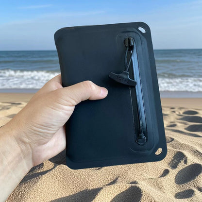 Waterproof Phone Storage Bag – Arm or Thigh Mounted Pouch for Swimming, Diving, Hiking and Outdoor Essentials Protection