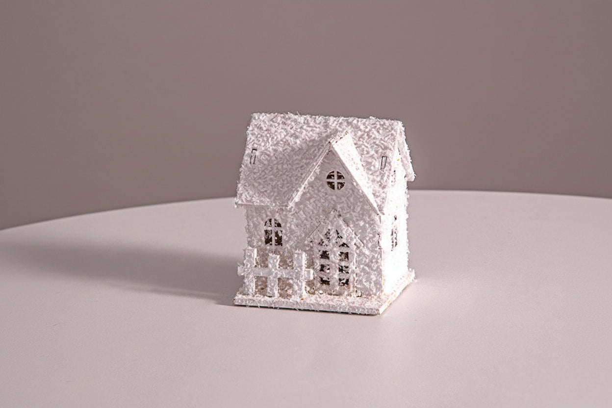 Light Up Christmas Snow House – Glowing Elk Village Ornament for Holiday Displays and Seasonal Decoration