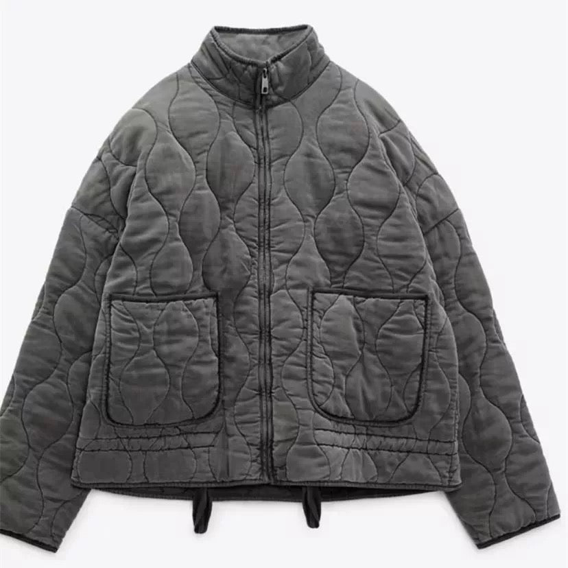 Vintage Quilted Padded Jacket – Women’s High Collar Winter Coat with Large Pockets for Warm Everyday Outerwear