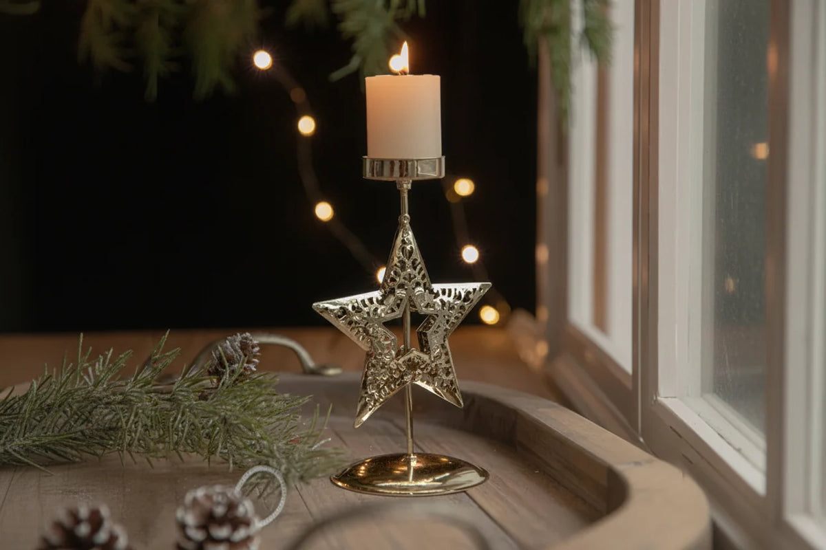 Metal Christmas Tealight Holder – Snowflake and Reindeer Candle Stand for Winter Table Centerpieces and Holiday Home Decor