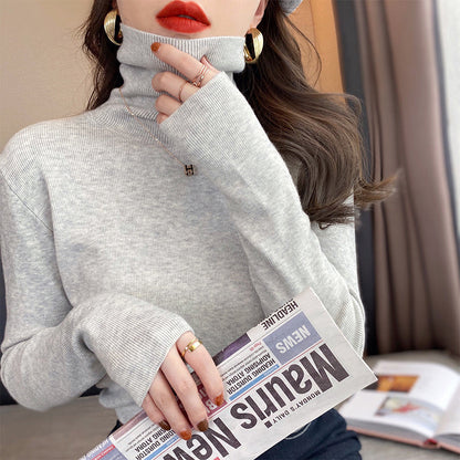 Women's Velvet Turtleneck Sweater – Thick Thermal Knit Pullover for Cozy Winter Layering and Everyday Comfort