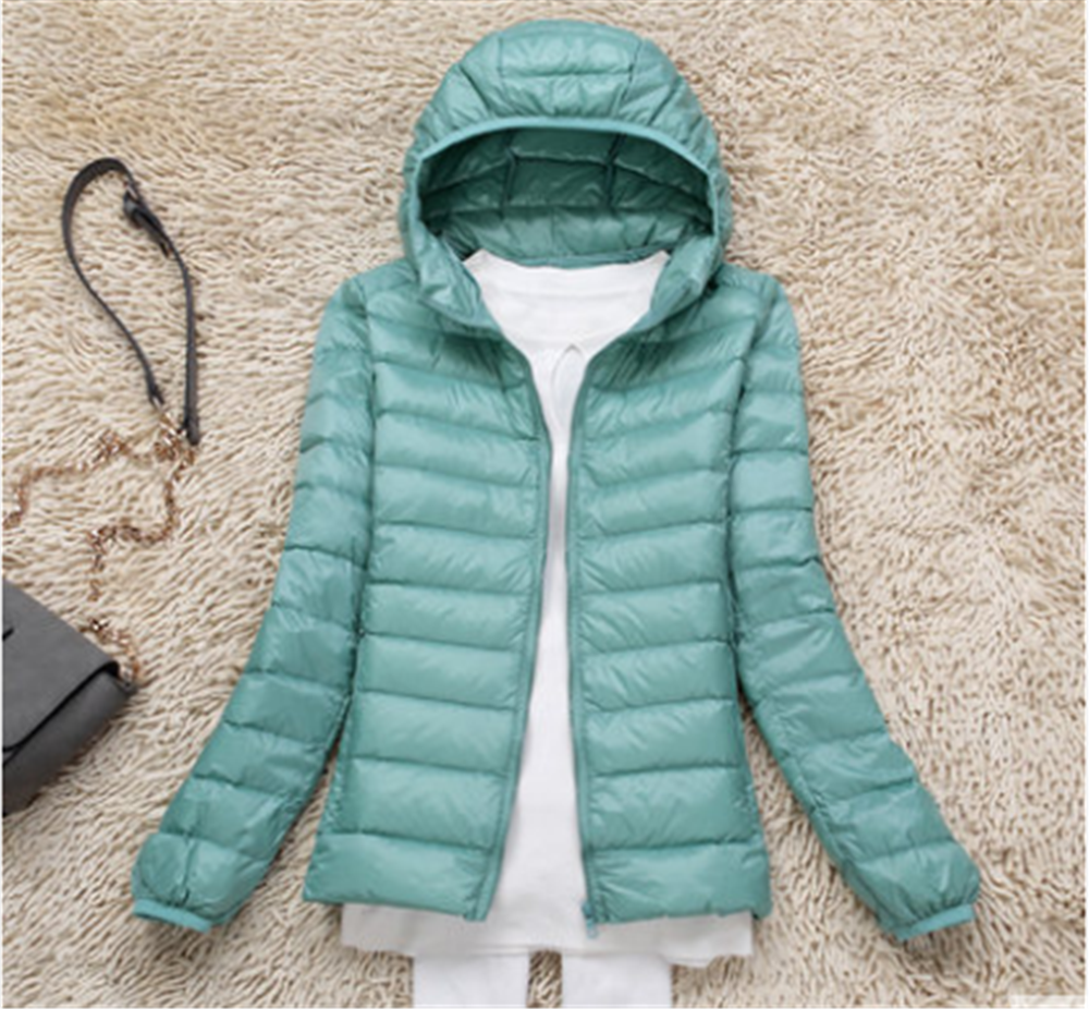 Women’s Ultra Lightweight Packable Puffer Jacket – Hooded Plus Size Down Coat for Spring, Autumn Travel and Everyday Warmth