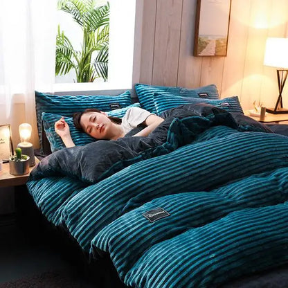 Velvet Duvet Cover Set - Ultra Soft Winter Bedding Collection for Cozy Warmth and Luxurious Comfort