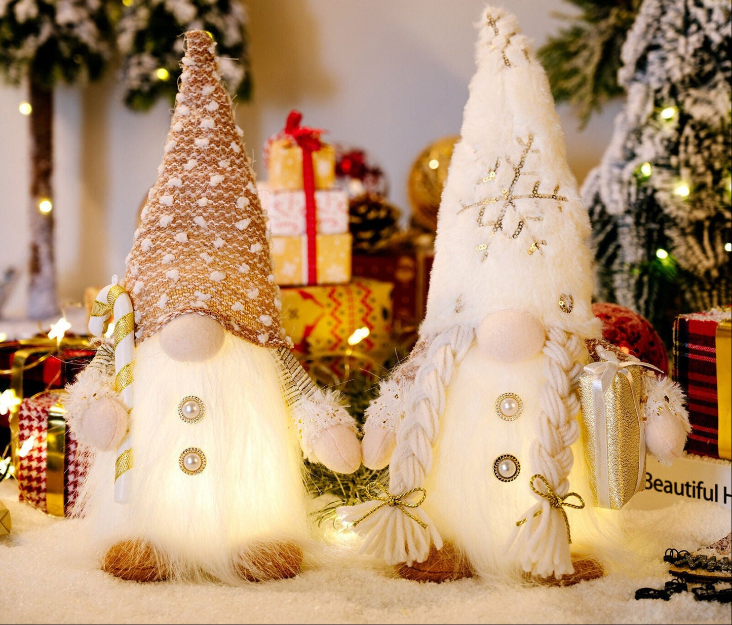 Light Up Christmas Gnome – Plush Knitted Elf Holiday Decoration with Warm LED Glow for Tables, Shelves, Mantels and Festive Displays