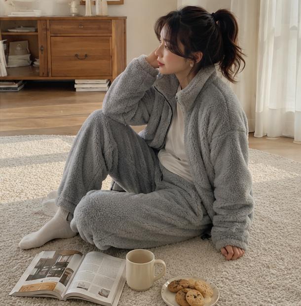 Women’s Turtleneck Pajama Set – Thick Warm Korean Sleepwear for Cozy Winter Lounging and Relaxation